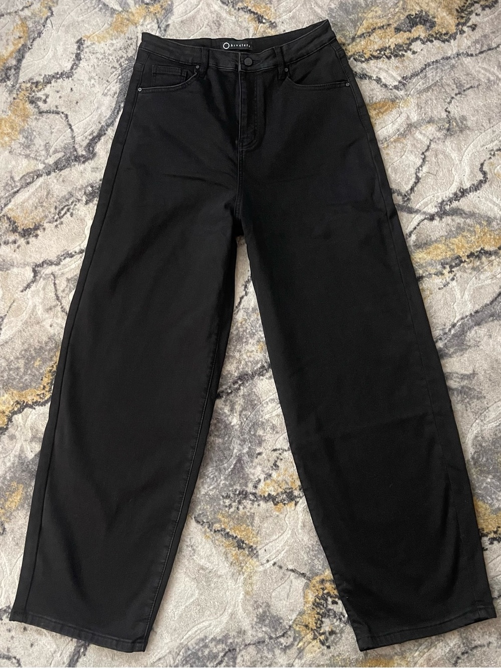 Relaxed Black Wide-Leg Jeans - ARVETERA
